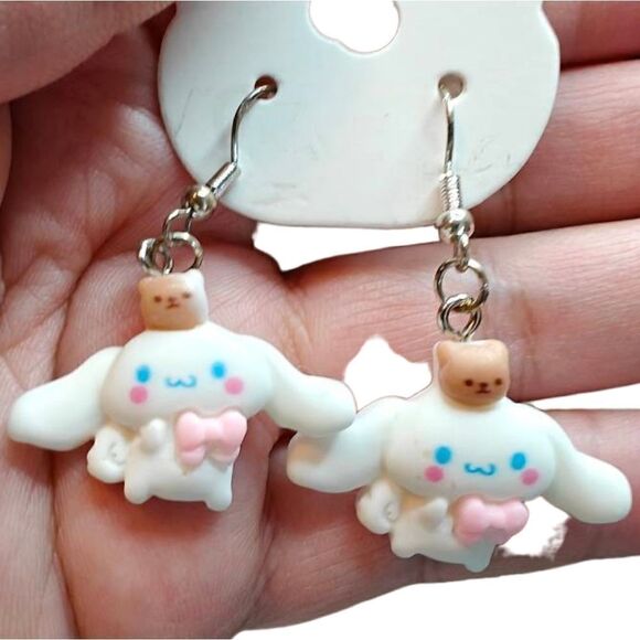 Sanrio Kawaii Cinnamaroll Dangle Charm Earrings - Picture 1 of 1